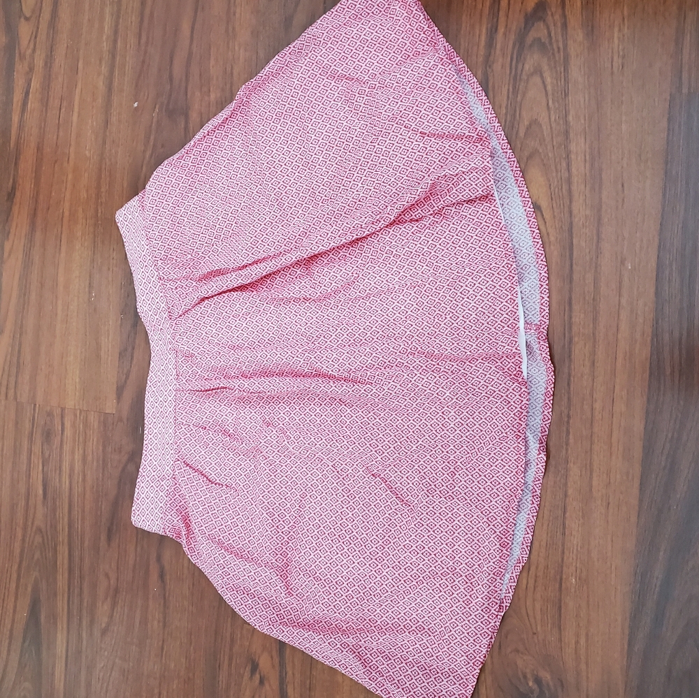 Old navy mini flowy skirt